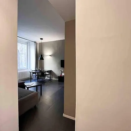 Pizzofalcone27 Apartman